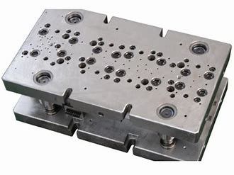 El metal de encargo del vehículo 300spm moldea estampador del metal ISO9001 troquel el cortar de la perforación